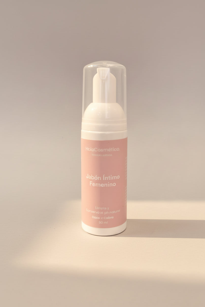 Jabón íntimo femenino en espuma con cobre 50 ml (Travel) | pH equilibrado y limpieza suave